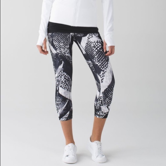 Lululemon Wunder Under Crop III *Full-On LuonStatic Mist White Black Leggings - Picture 5 of 13